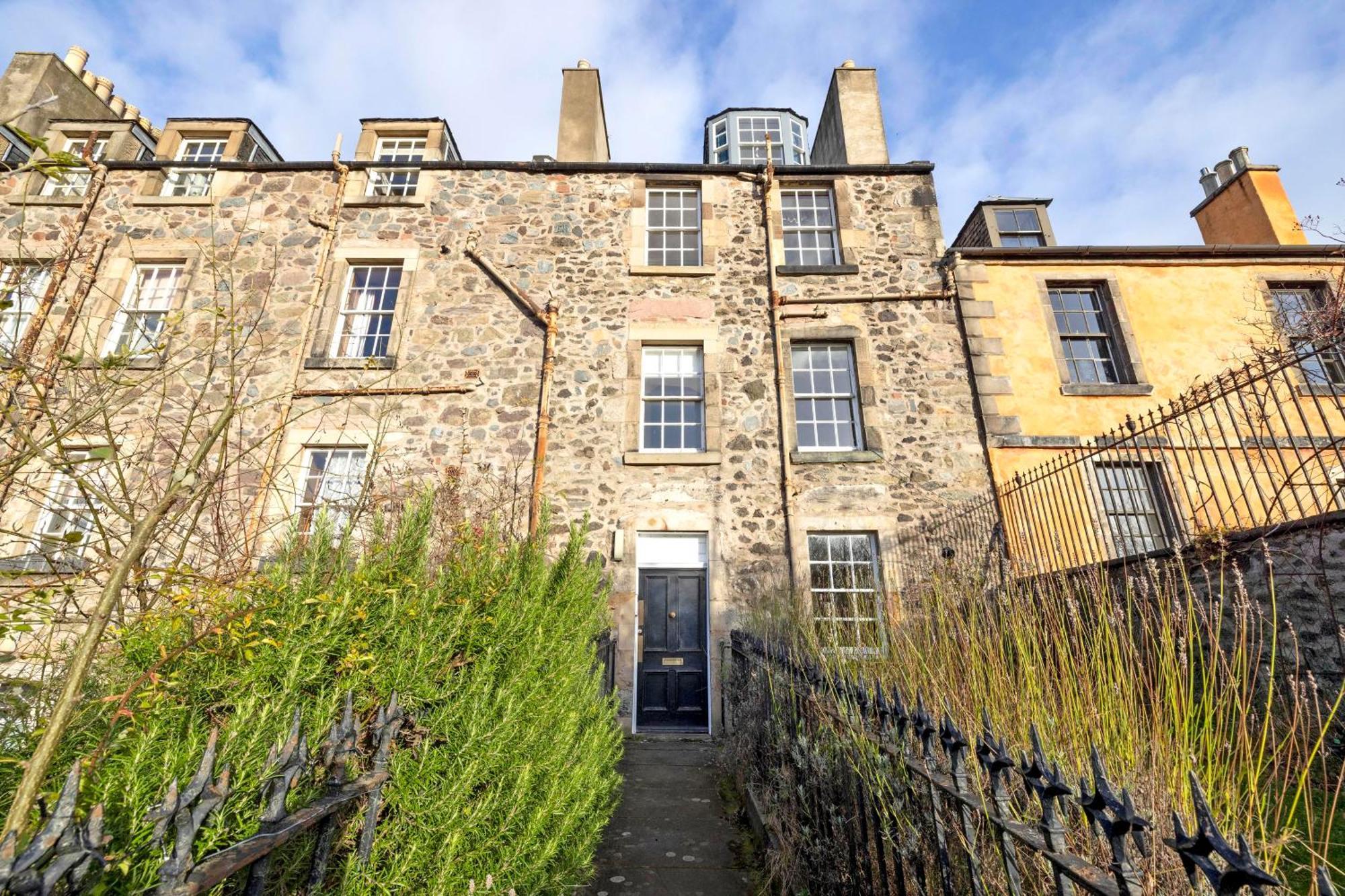 Joivy Beautiful Apartment, Private Garden, Calton Hill Edinburgh Exterior photo