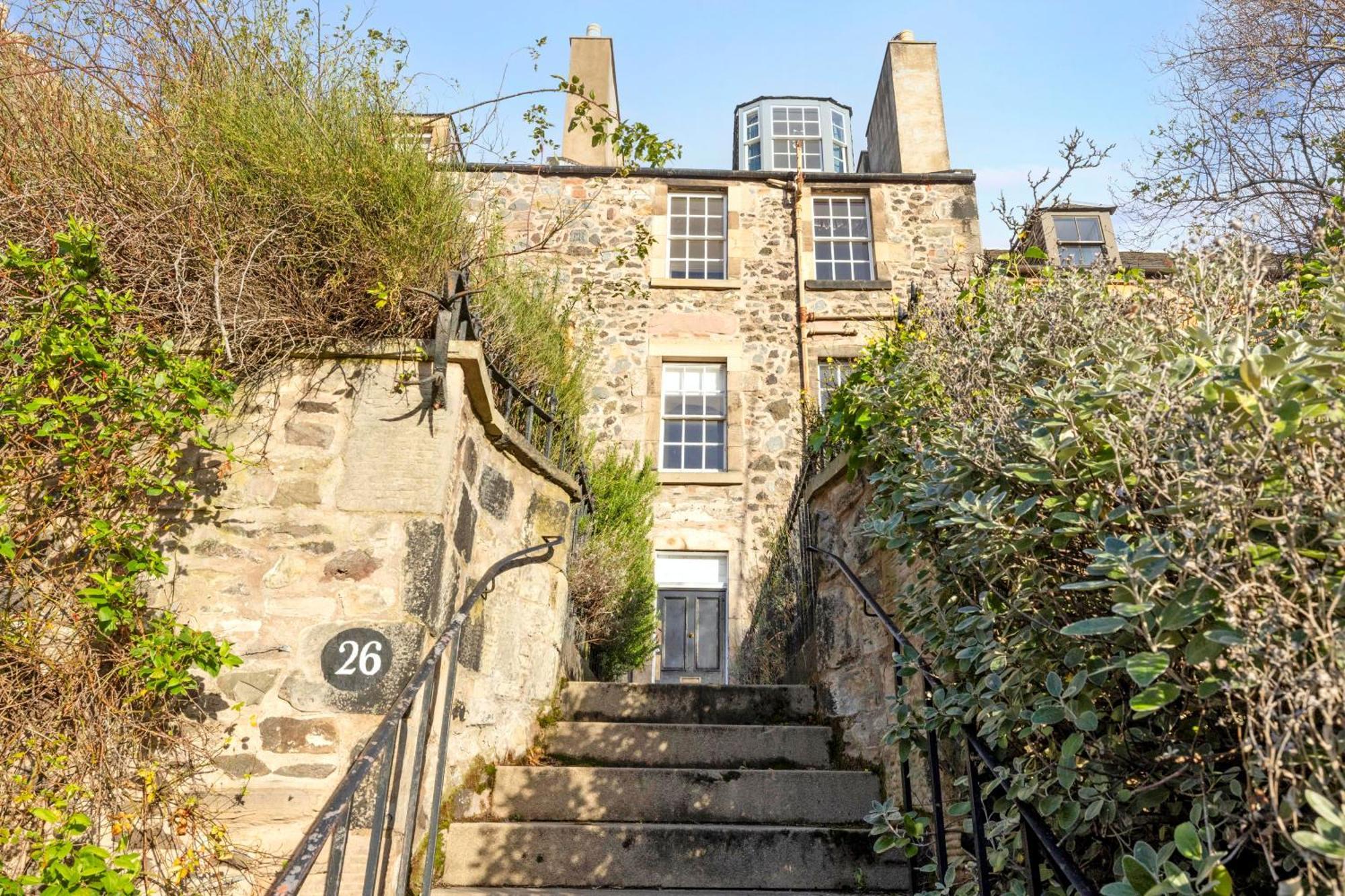 Joivy Beautiful Apartment, Private Garden, Calton Hill Edinburgh Exterior photo